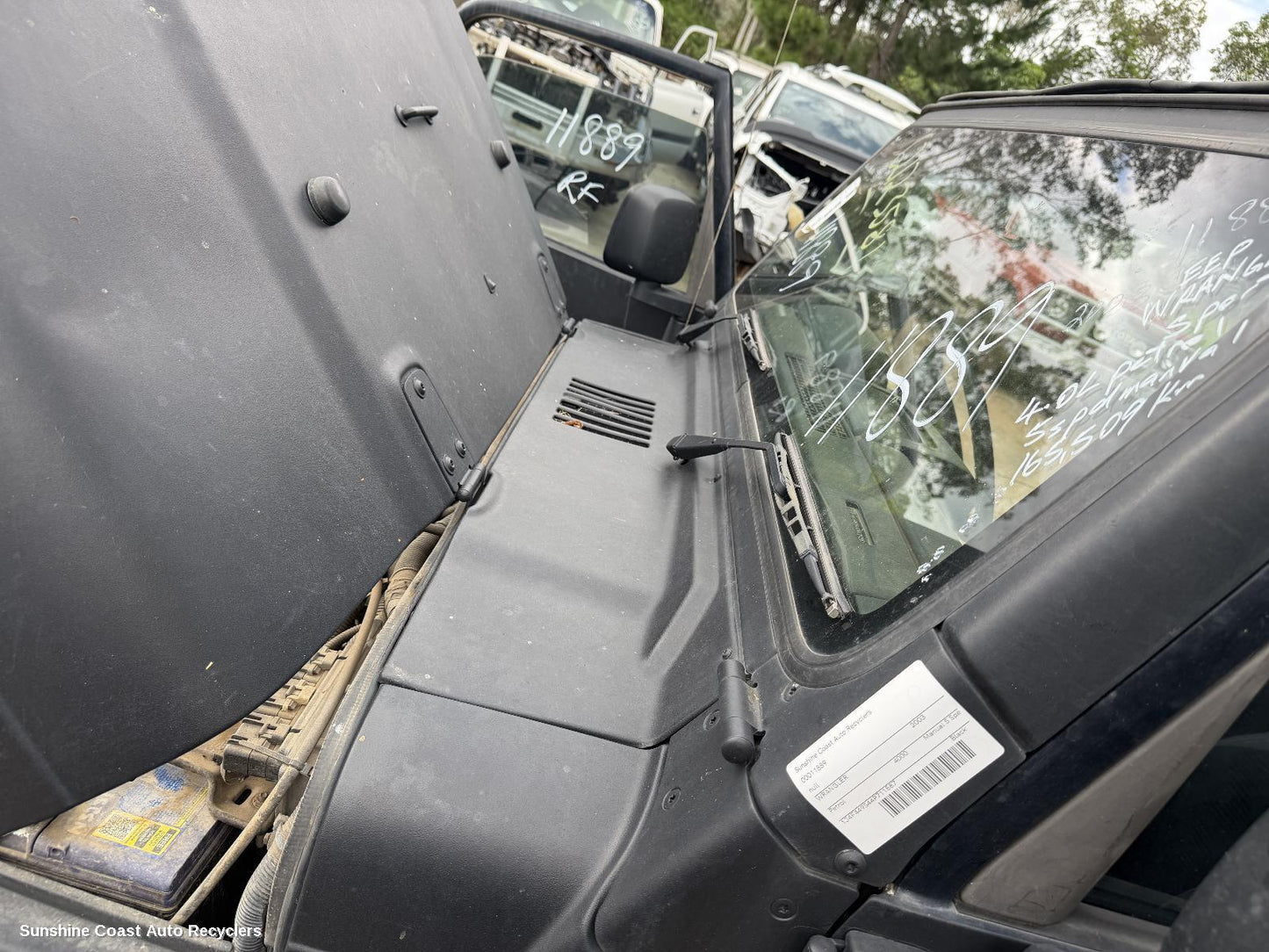 2003 Jeep Wrangler Bonnet Hinge Strut