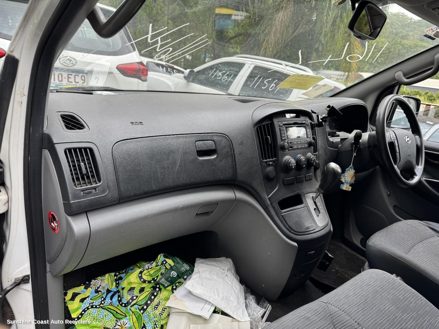 2012 Hyundai Iload/imax Glove Box