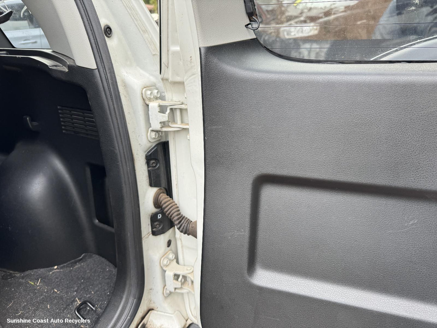 2014 Suzuki Vitara Bootlid Tgate Hinge