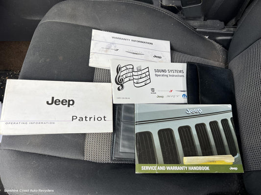 2013 Jeep Patriot Owners Handbook