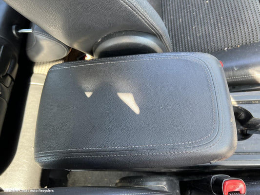 2012 Holden Captiva Console