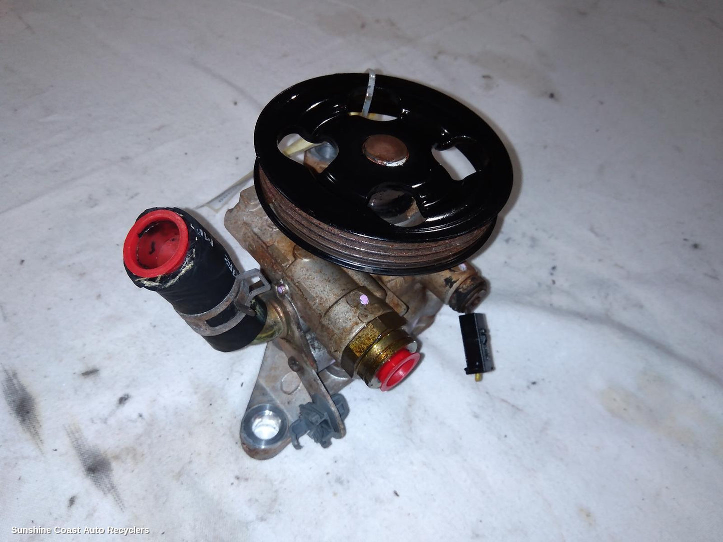 2007 Mitsubishi 380 Steering Pump
