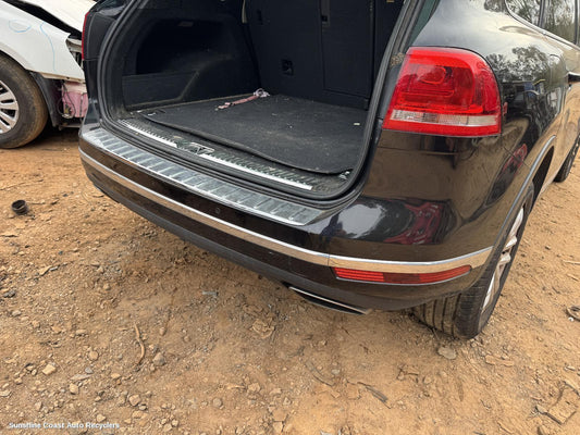 2016 Volkswagen Touareg Rear Bumper