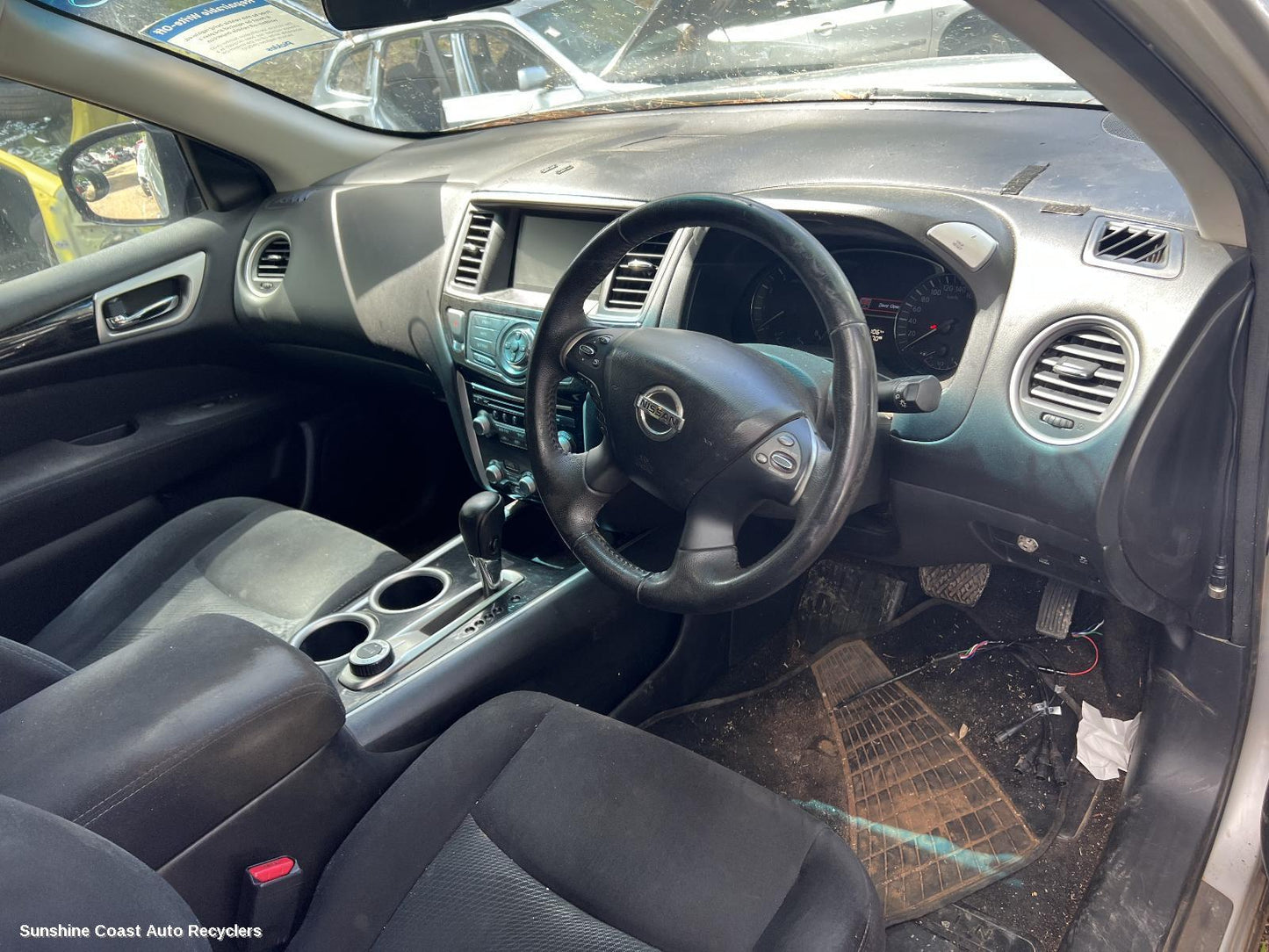 2014 Nissan Pathfinder Door Handle