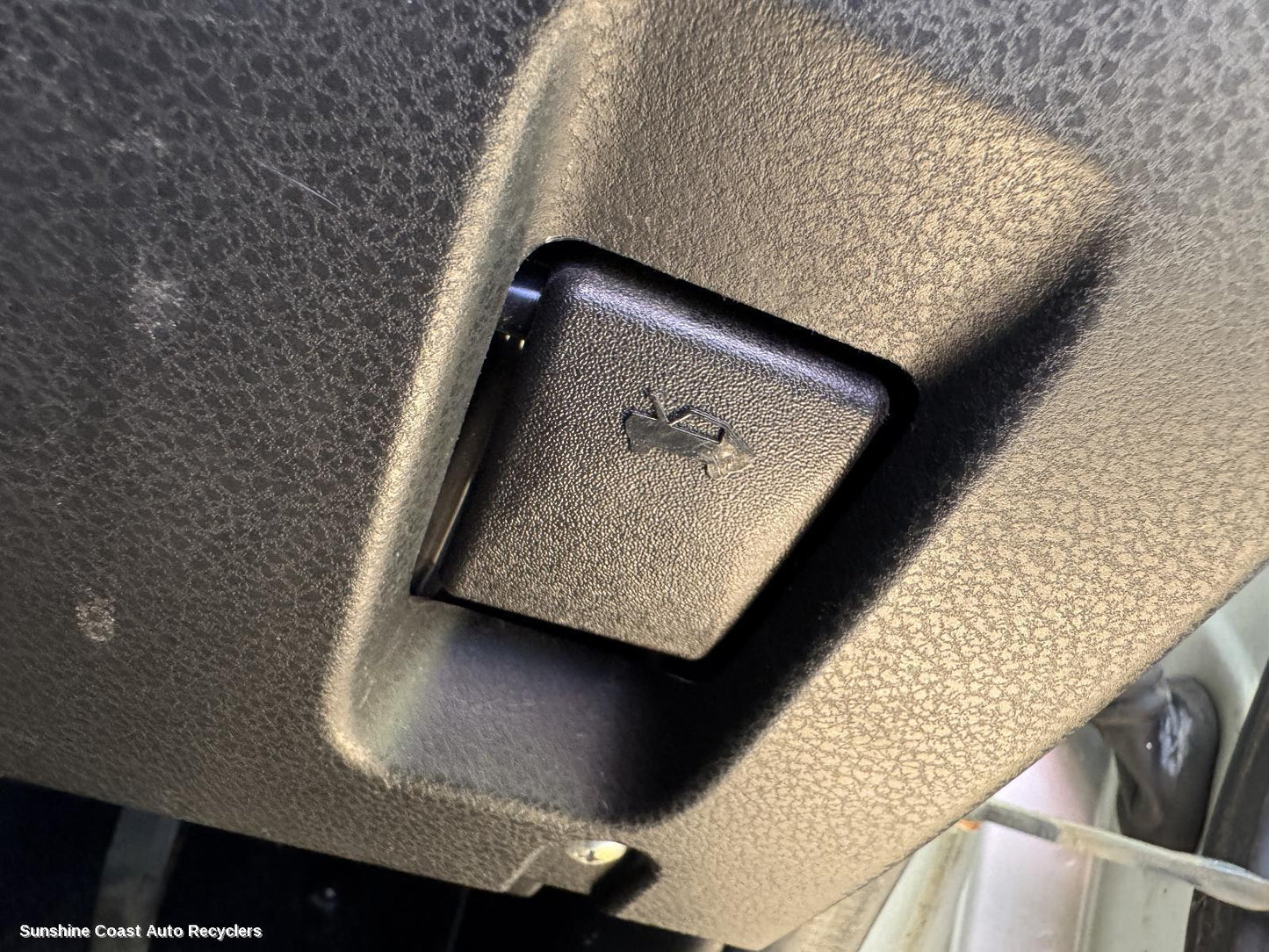 2007 Suzuki Vitara Bonnet Release