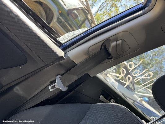 2015 Hyundai Accent Seatbelt Stalk