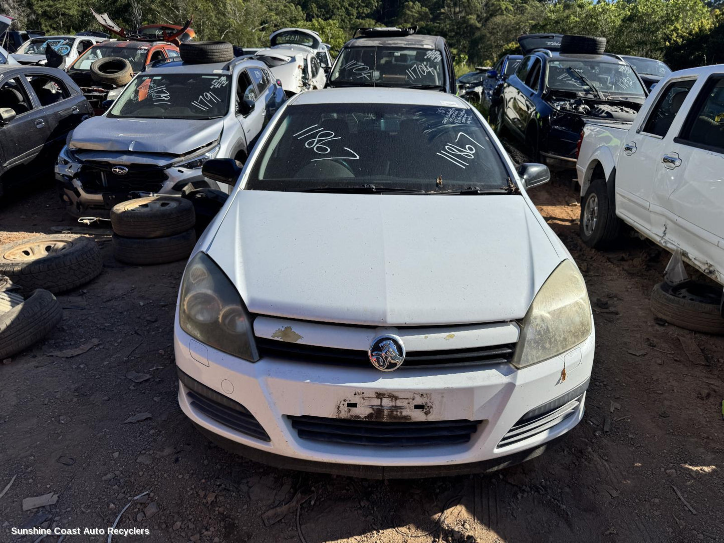 2005 Holden Astra Grille