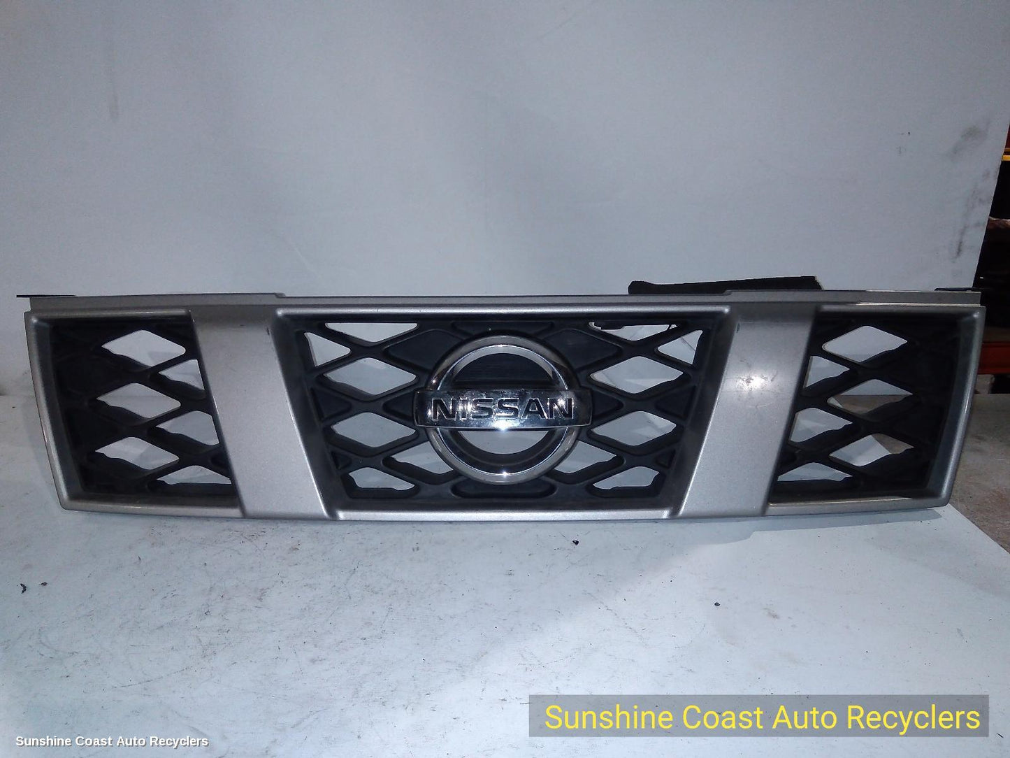 2007 Nissan Xtrail Grille