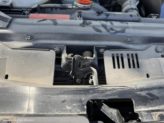 2022 Mazda Bt50 Bonnet Lock Support