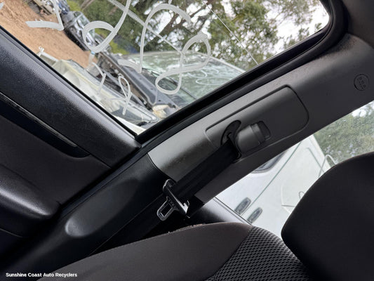 2011 Hyundai Santa Fe Seatbelt Stalk