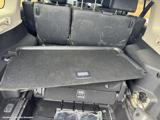 2014 Mitsubishi Pajero Floor Mats