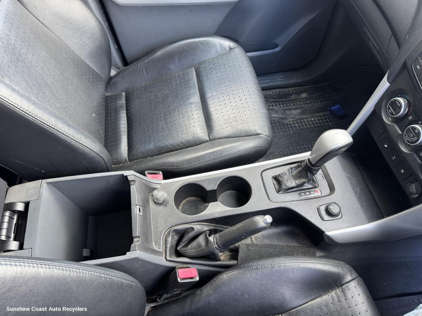 2013 Mazda Bt50 Console