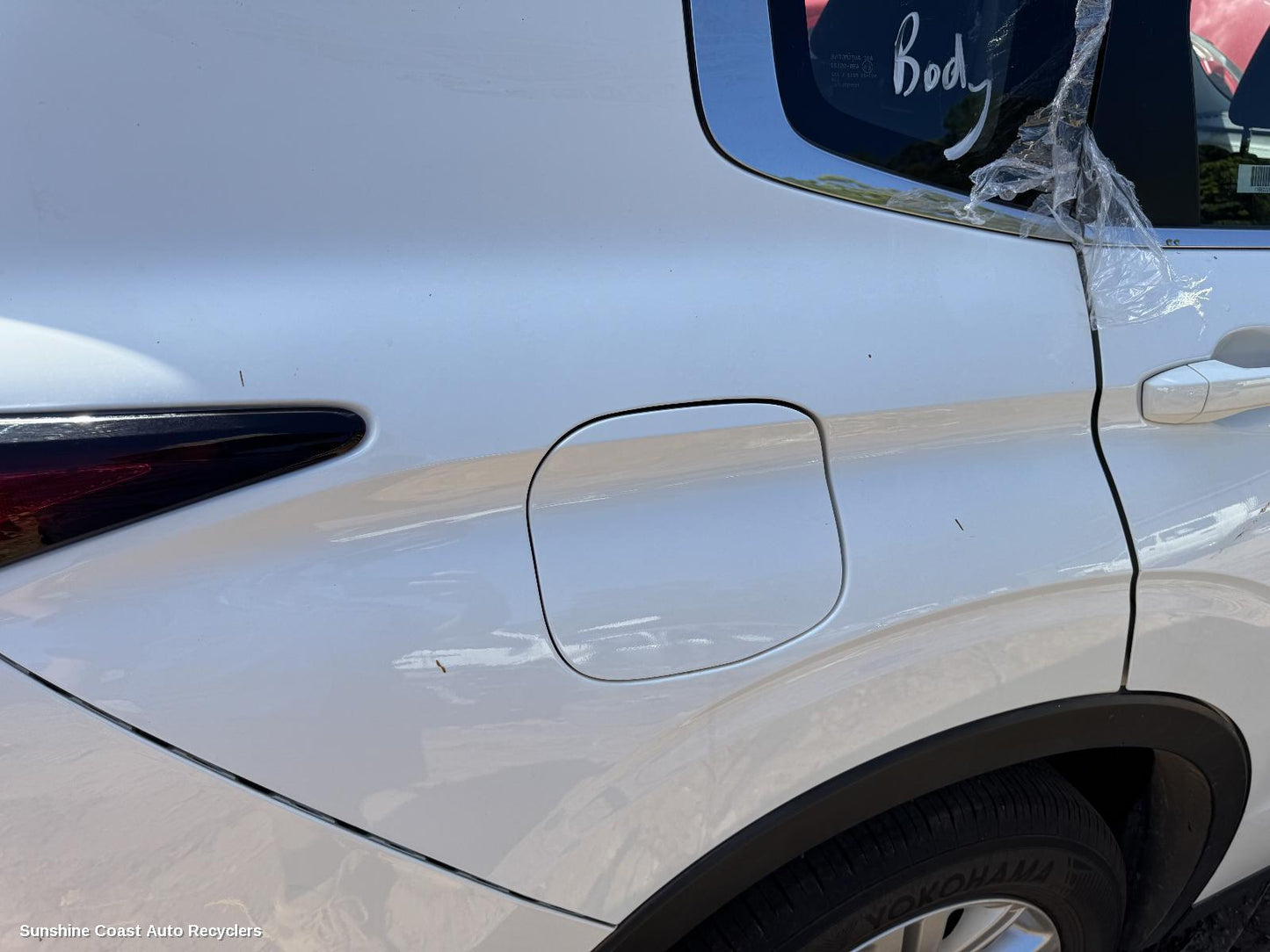 2024 Mitsubishi Outlander Fuel Door   Filler