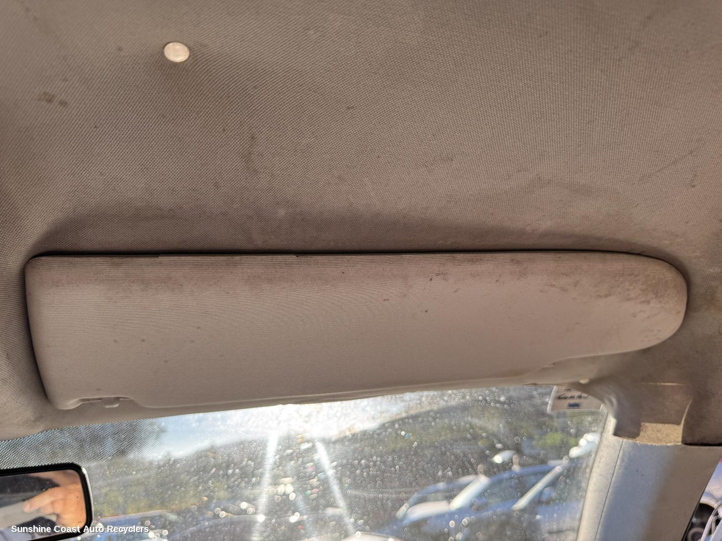 2006 Volkswagen Transporter Sunvisor