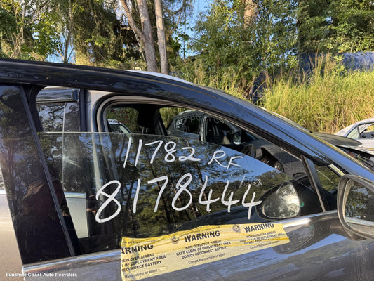 2012 Volkswagen Touareg Right Front Door Window