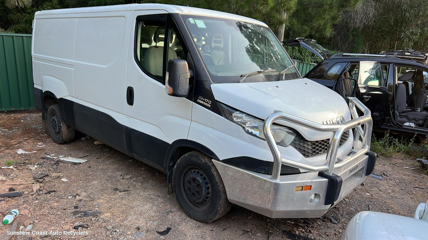 2017 Iveco Daily Air Cleaner Duct Hos