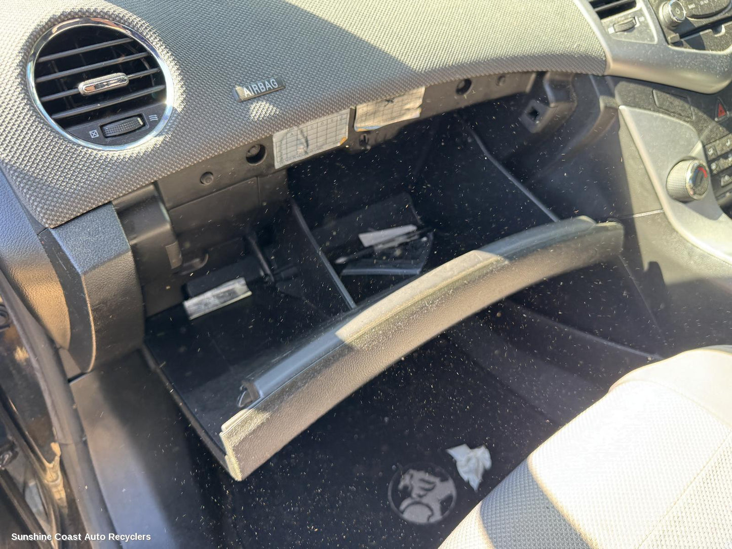 2010 Holden Cruze Glove Box