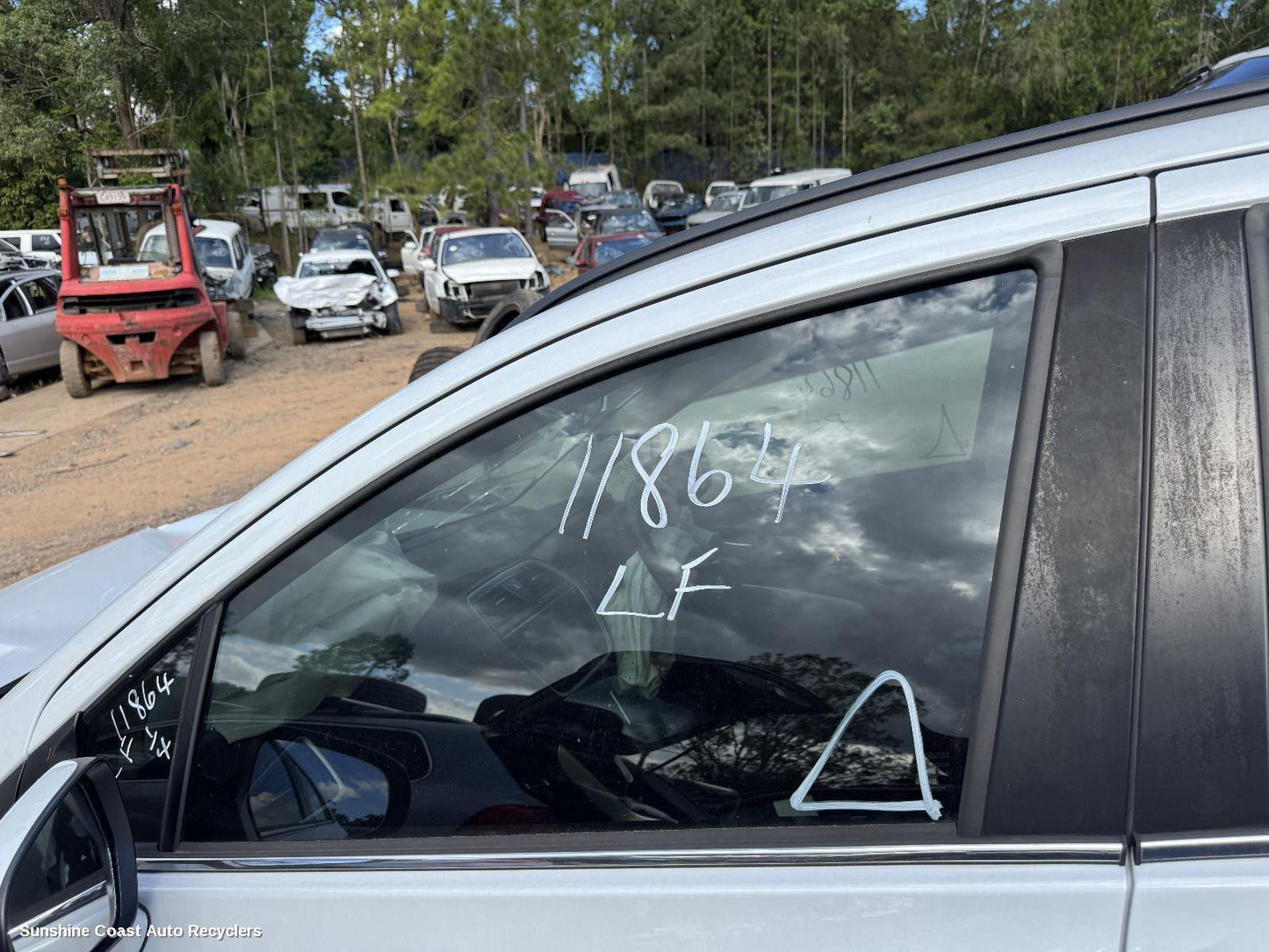 2017 Suzuki S-cross Left Front Door Window