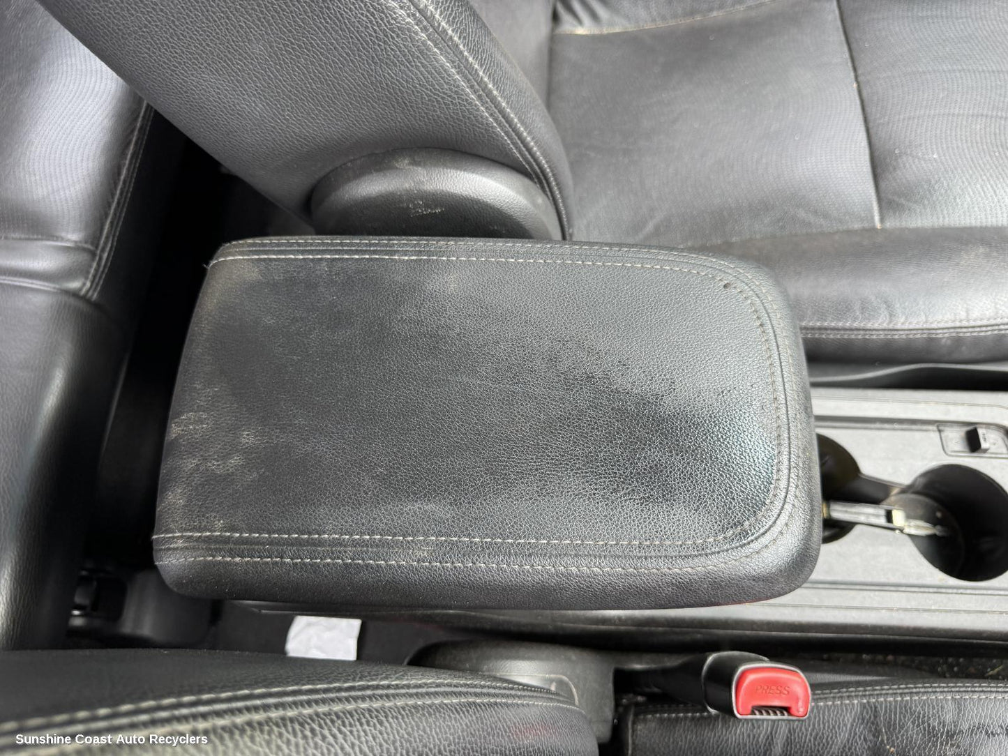 2013 Holden Captiva Console