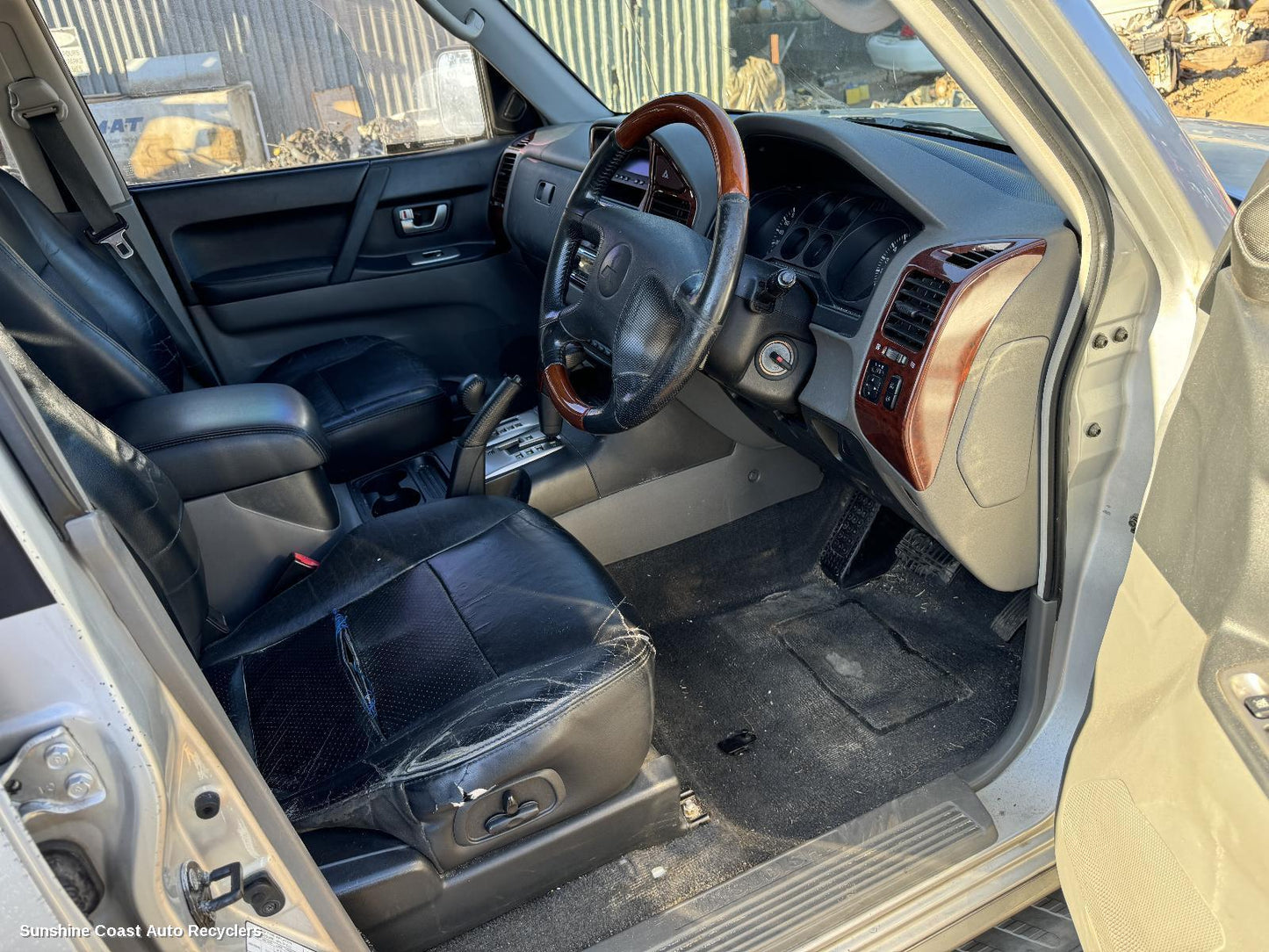 2003 Mitsubishi Pajero Seatbelt Stalk