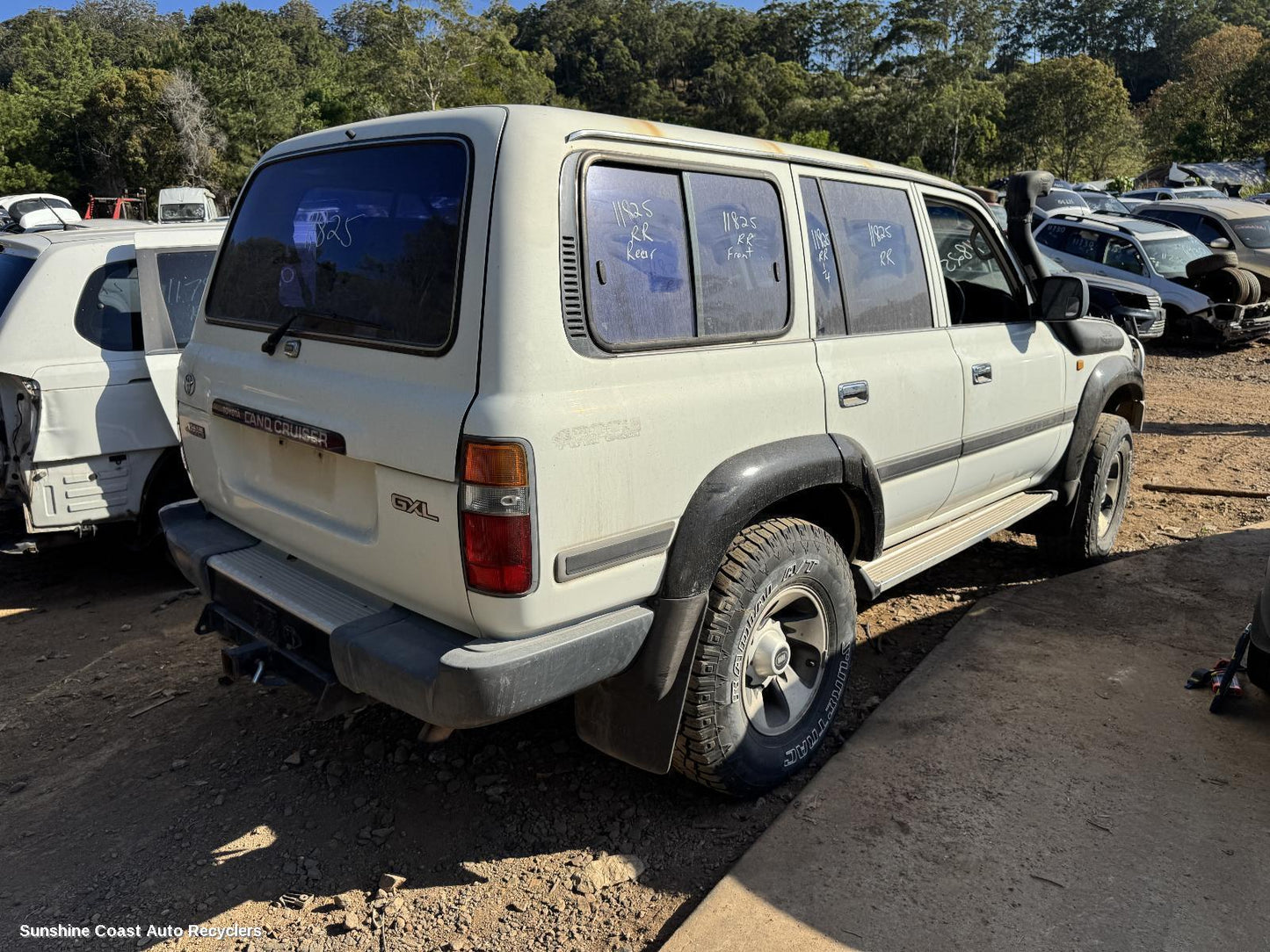 1996 Toyota Landcruiser Right Guard Liner