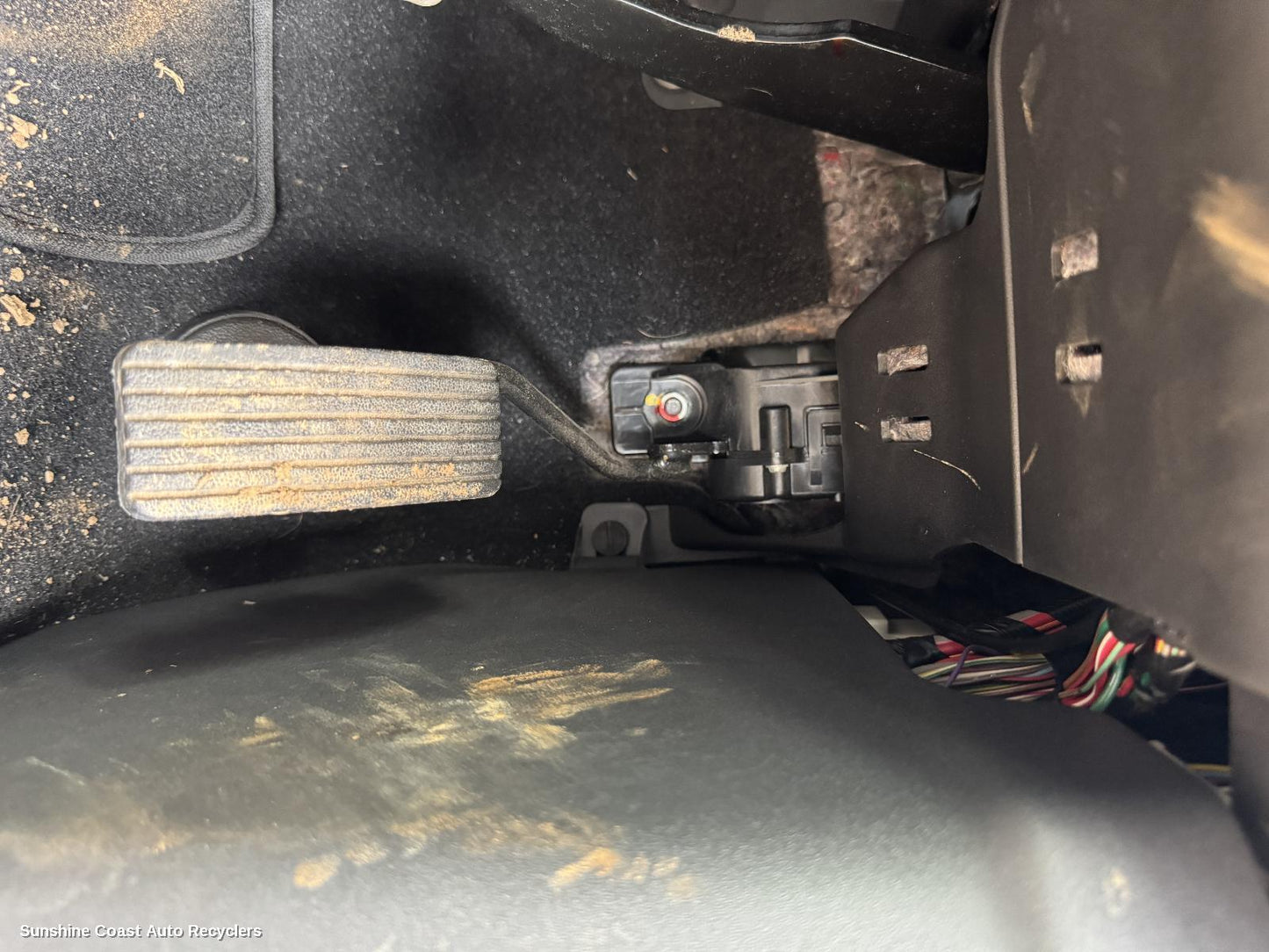 2014 Mitsubishi Pajero Pedal Assembly