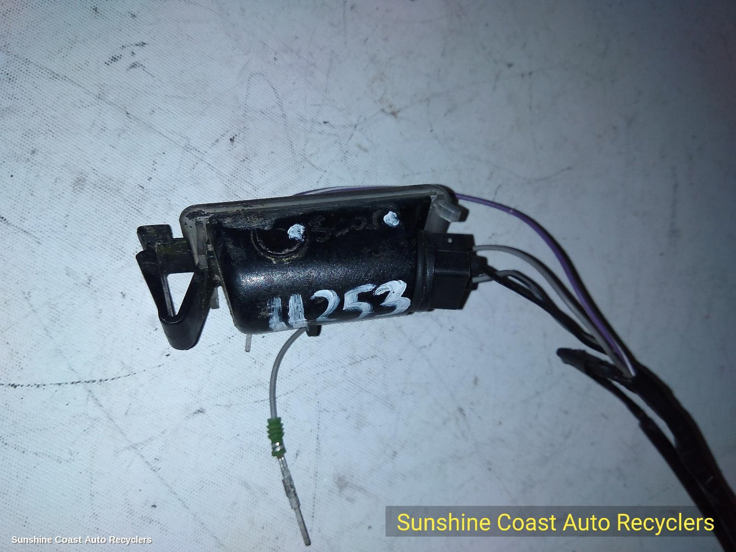 2016 Holden Commodore Number Plate Lamp