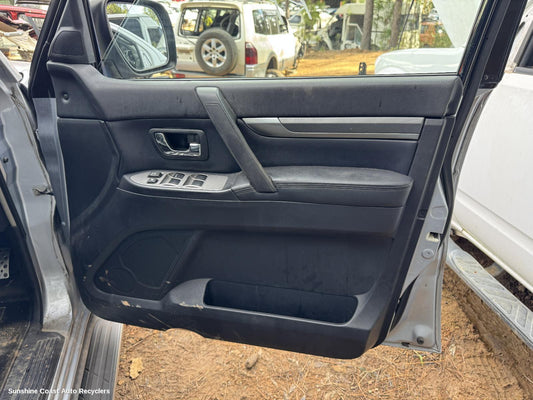 2007 Mitsubishi Pajero Door Boot Gate Lock