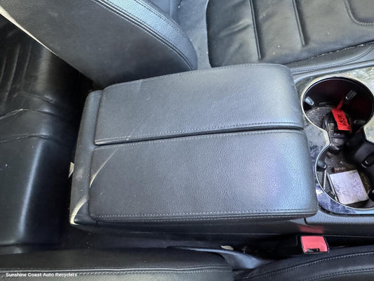 2012 Volkswagen Touareg Console