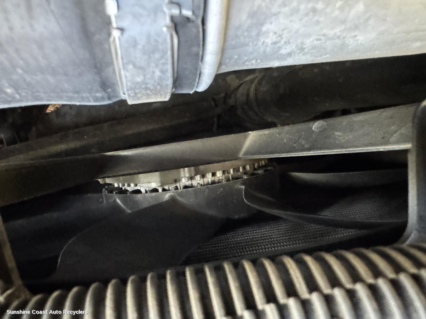 2012 Volkswagen Touareg Fan