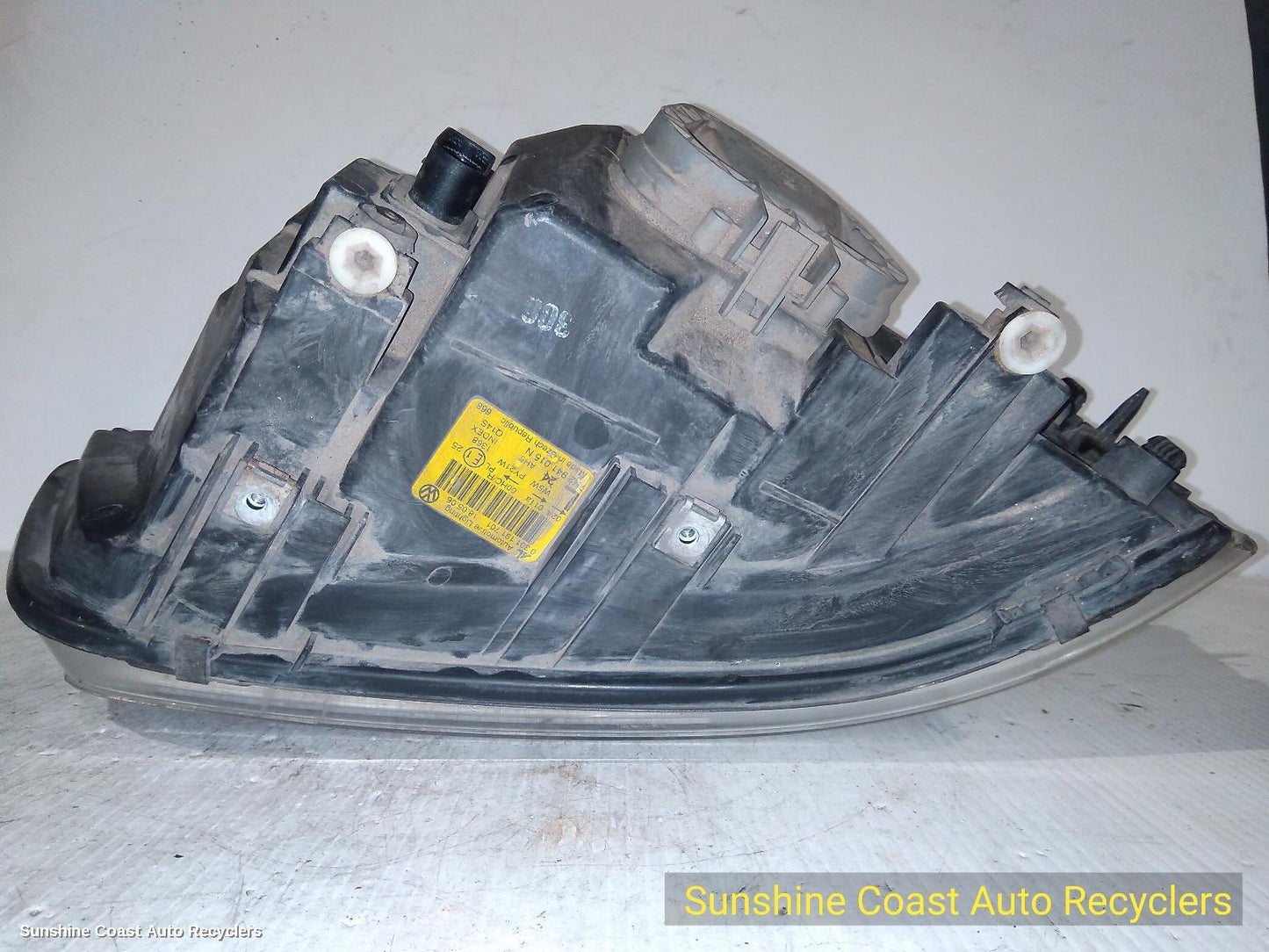 2006 Volkswagen Transporter Left Headlamp