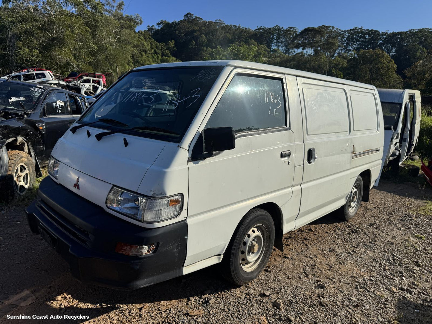 2009 Mitsubishi L300 Steering Column