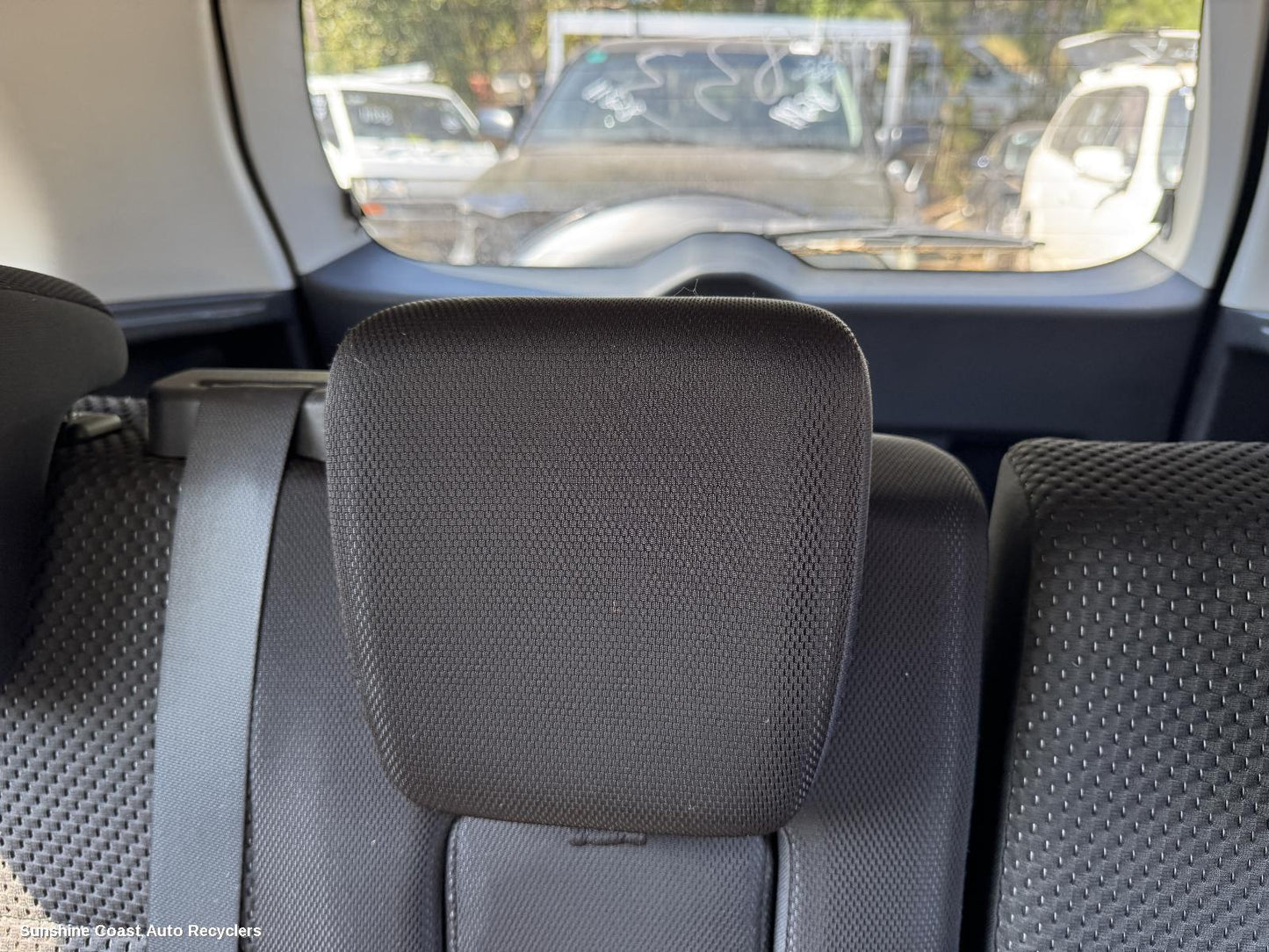 2008 Suzuki Vitara Headrest