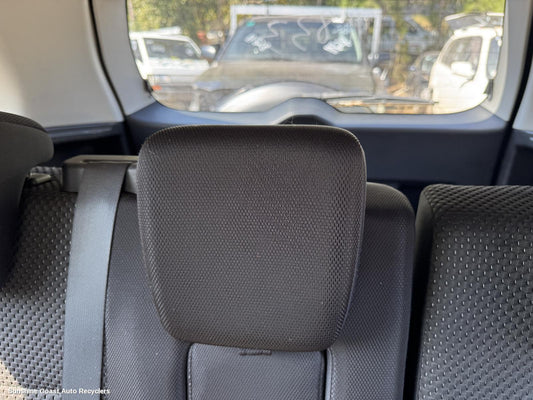 2008 Suzuki Vitara Headrest