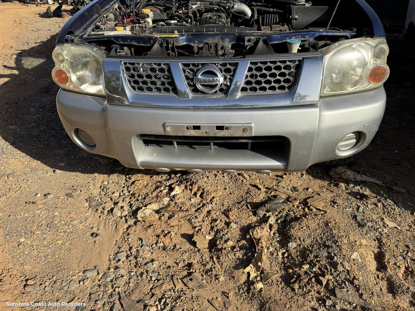 2004 Nissan Navara Front Bumper