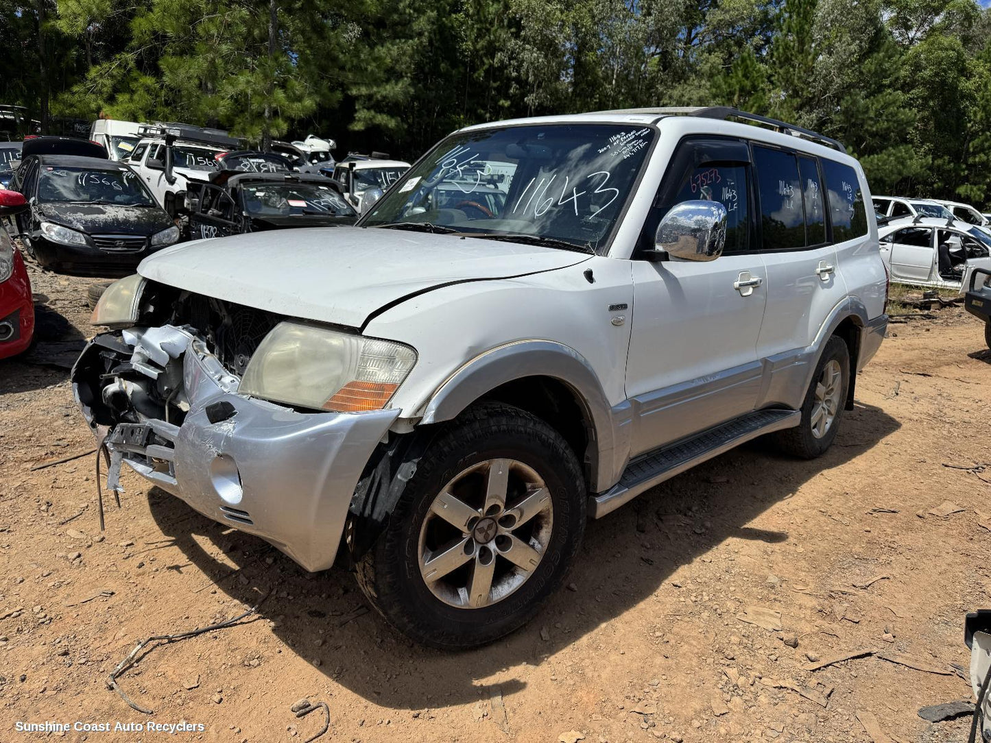 2006 Mitsubishi Pajero Heater Core Box