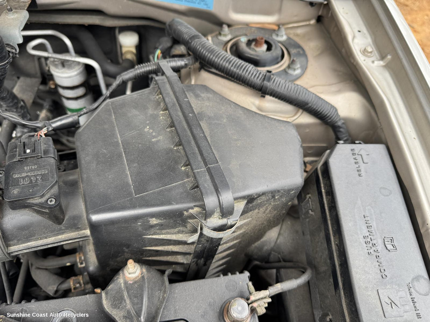 2007 Ford Escape Air Cleaner Box