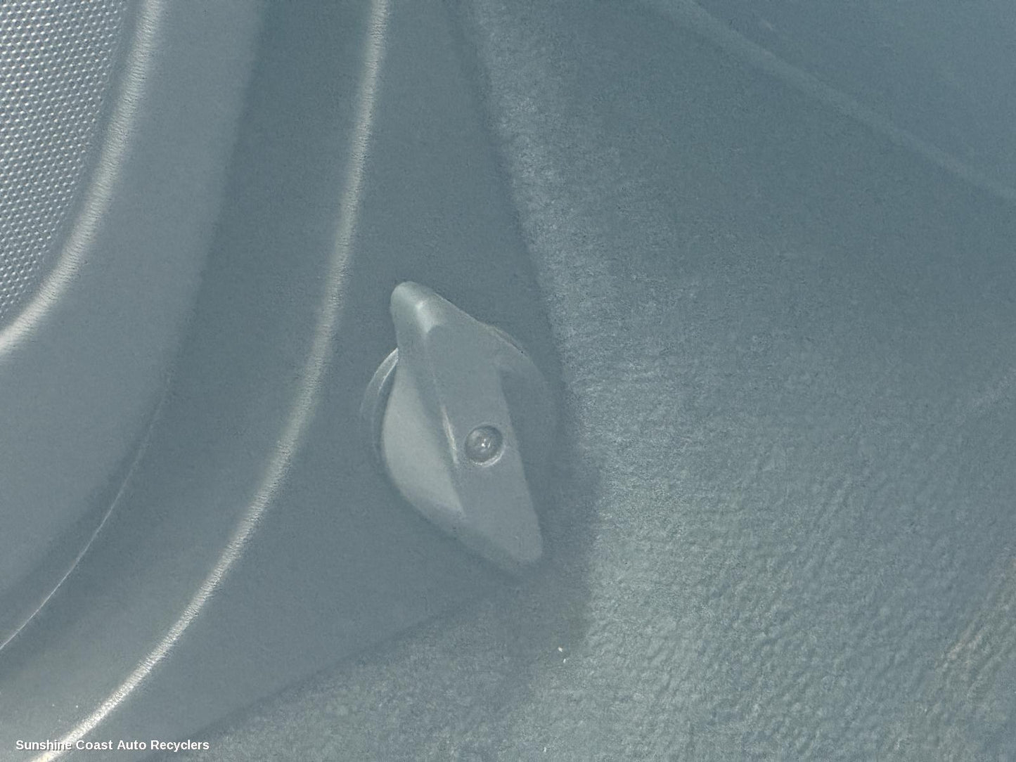 2012 Volvo S60/v60 Bonnet Release