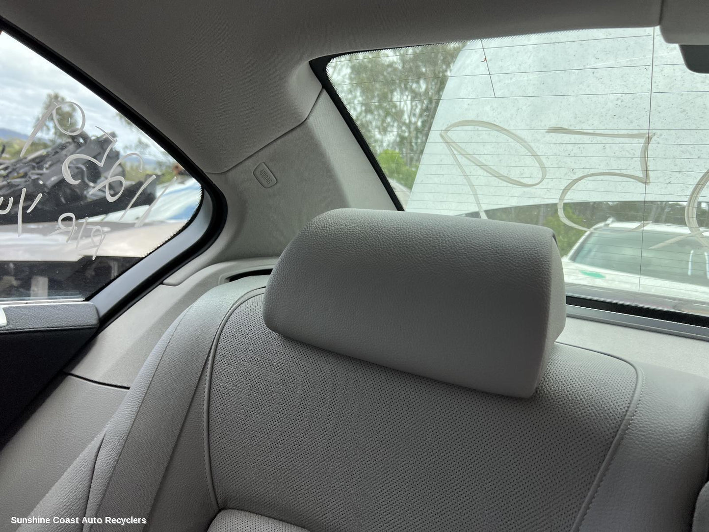 2011 Bmw 7 Series Headrest