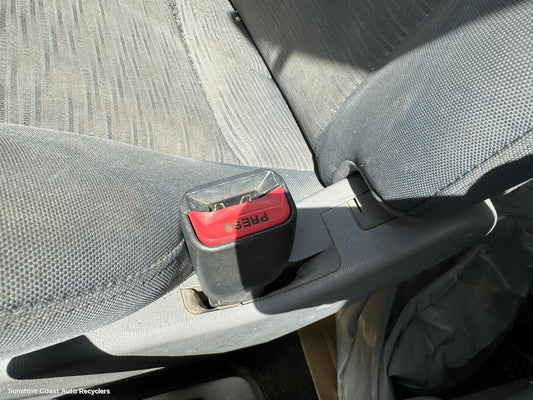 2015 Hyundai Iload/imax Seatbelt Stalk