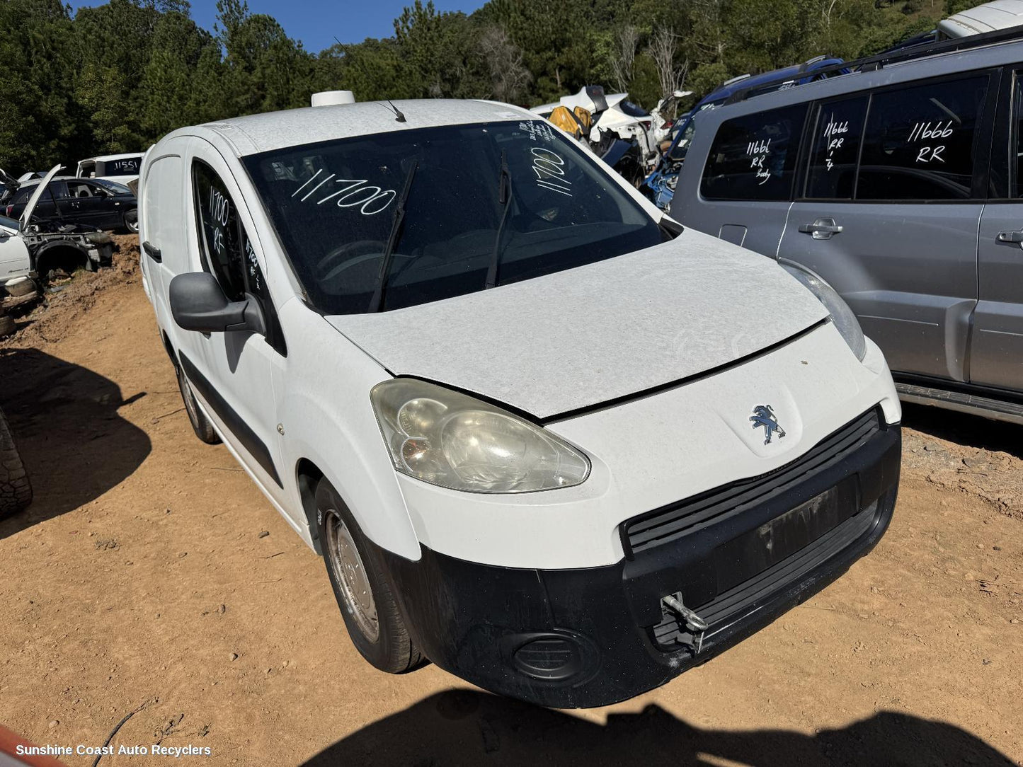 2013 Peugeot Partner Bonnet