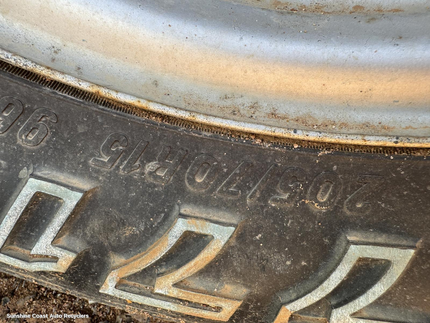 2011 Suzuki Jimny Tyre