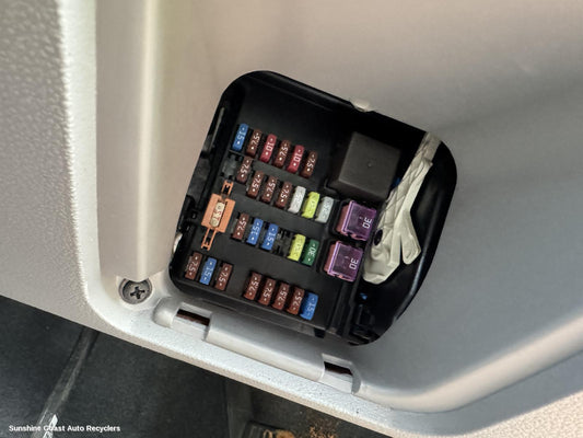 2012 Kia Carnival/grand Carnival Fuse Box