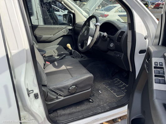 2010 Nissan Navara Speaker