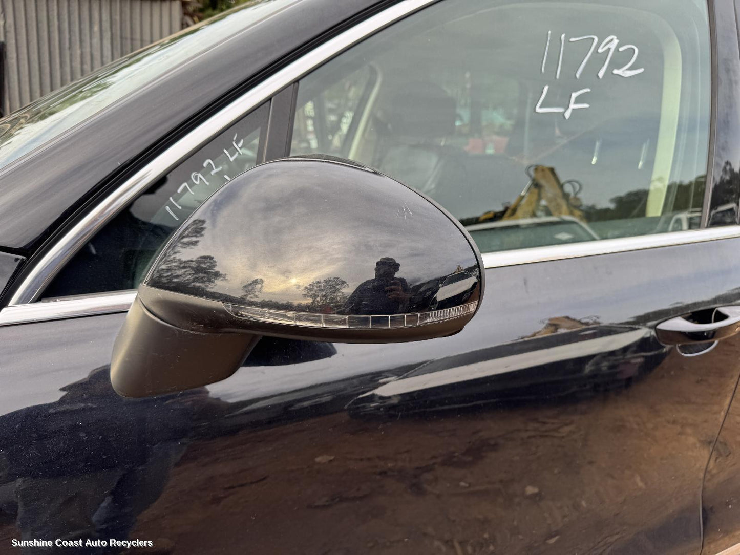2016 Volkswagen Touareg Left Door Mirror