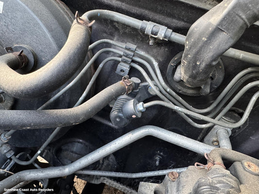 2006 Toyota Hilux Clutch Master Cylind