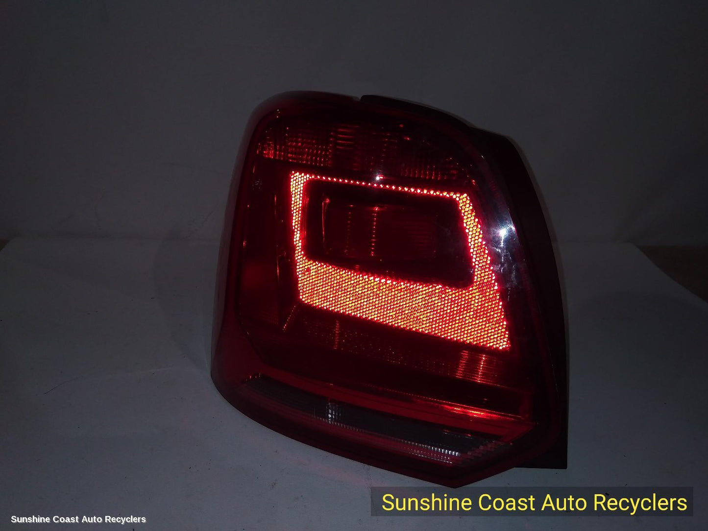 2014 Volkswagen Polo Left Taillight