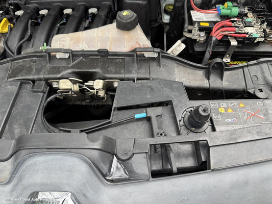 2016 Renault Kangoo Bonnet Lock Support