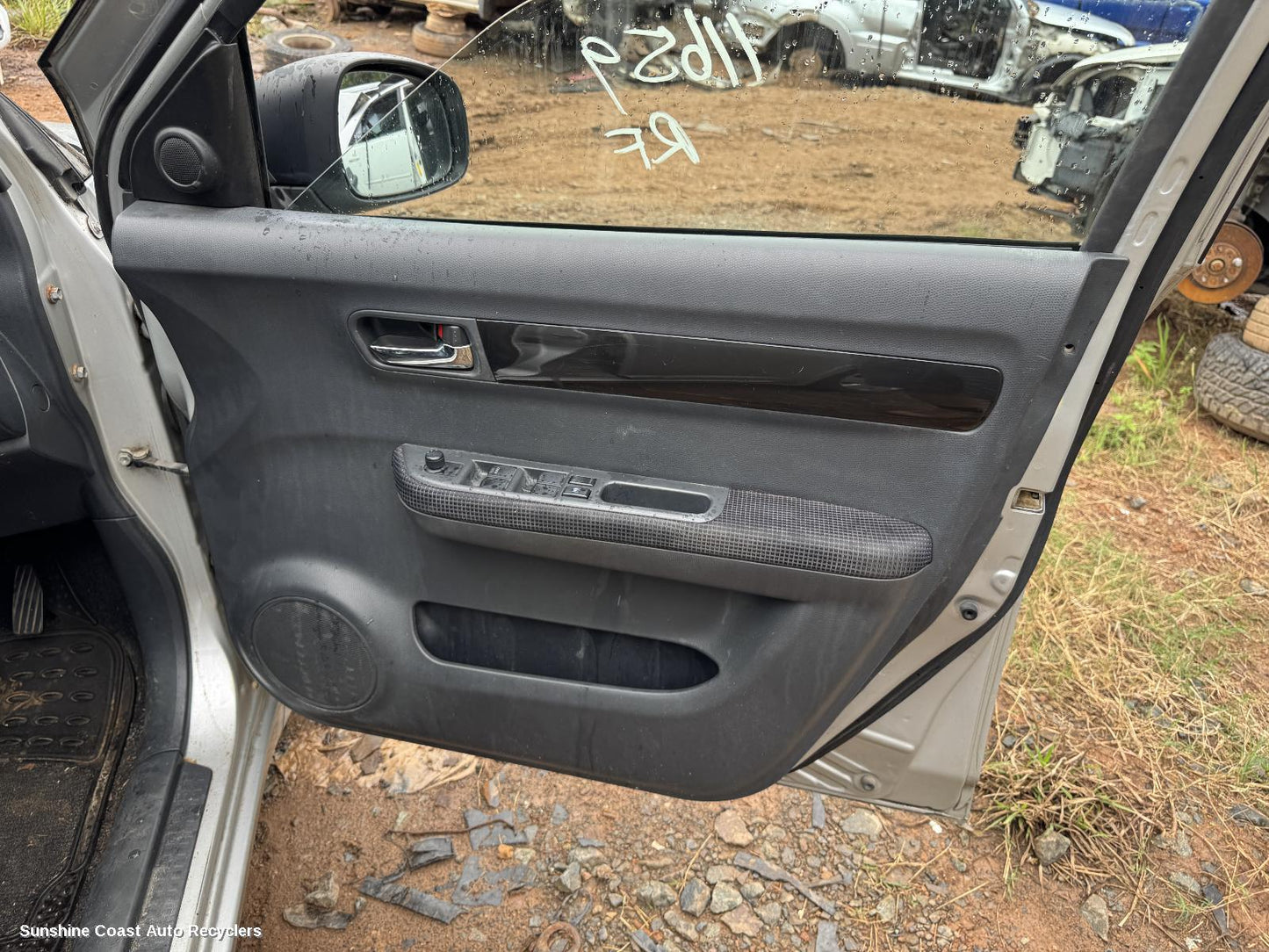 2007 Suzuki Swift Door Handle