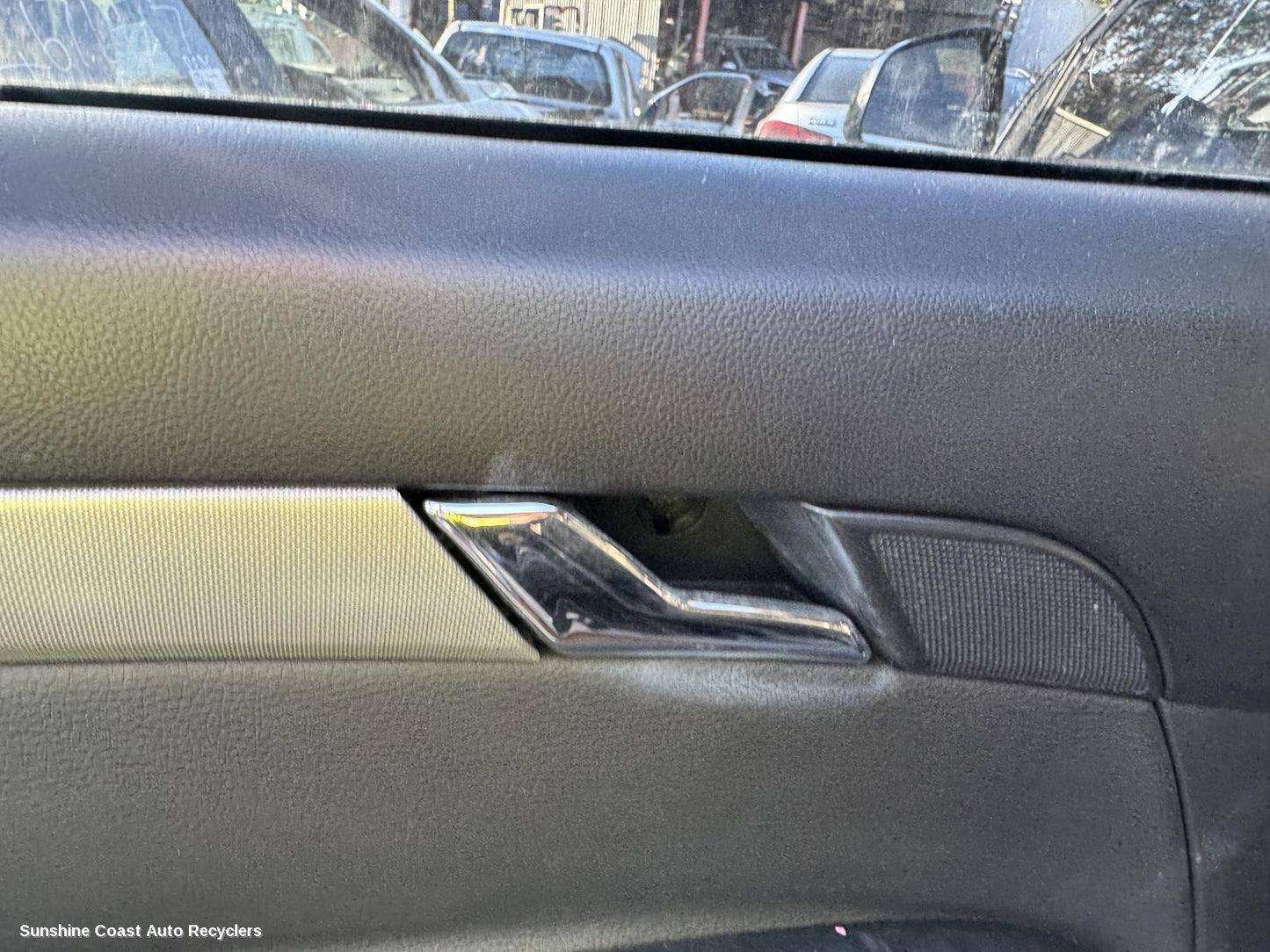 2013 Holden Captiva Door Handle